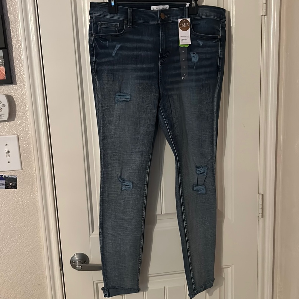 Women’s straight leg skinny jeans